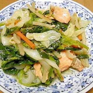 サーモンと野菜の醤油麹炒め